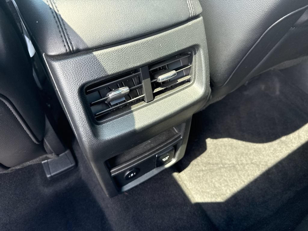 Used 2024 Ford Edge SEL w/ Convenience Package AWD/4WD image 19