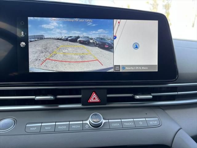 Used 2025 Hyundai Elantra SEL image 28