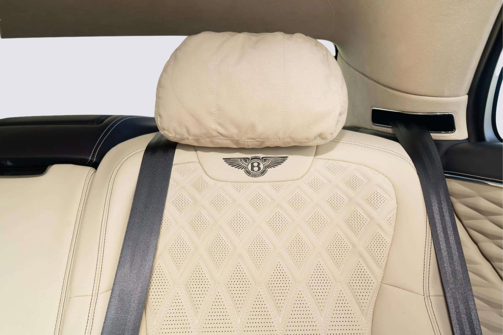 Used 2023 Bentley Flying Spur Azure AWD/4WD image 66