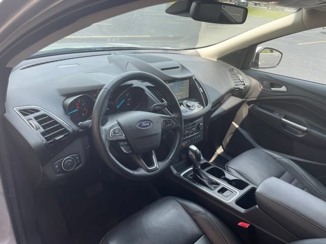 Used 2018 Ford Escape Titanium w/ Ford Safe & Smart Package AWD/4WD image 23