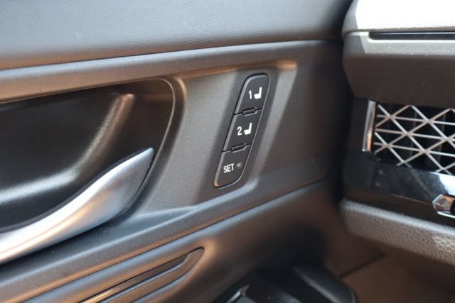 Used 2025 Honda Accord Touring image 17
