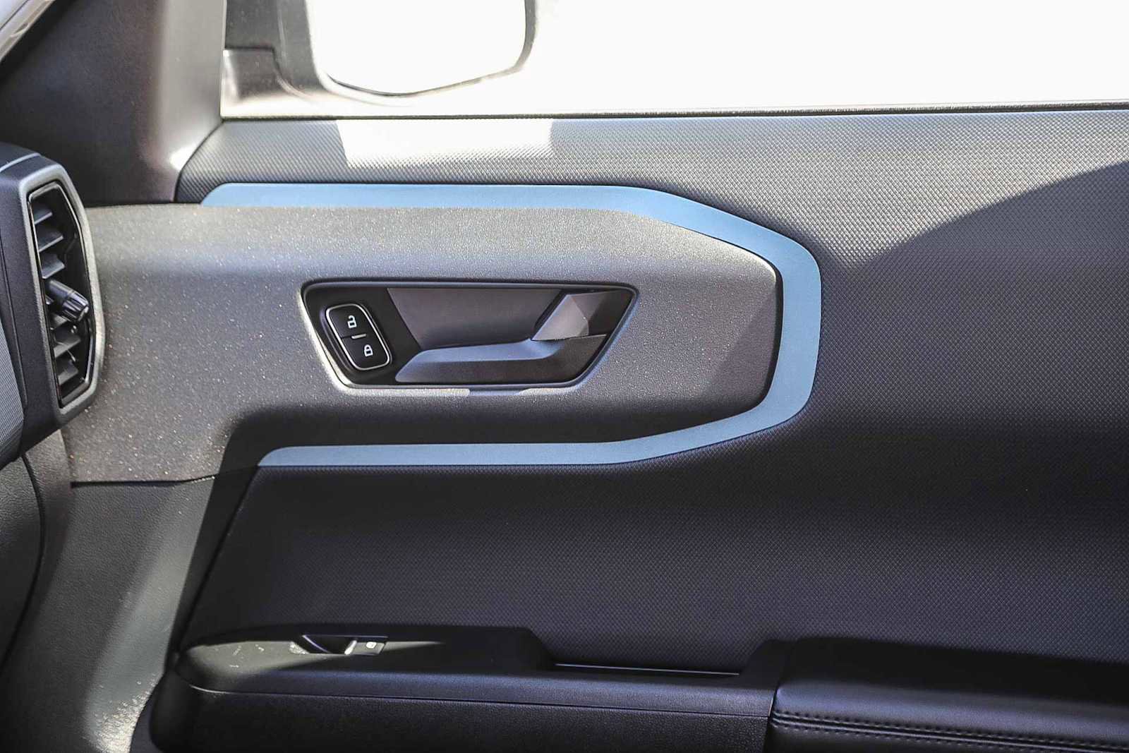 Used 2023 Ford Bronco Sport Badlands image 21