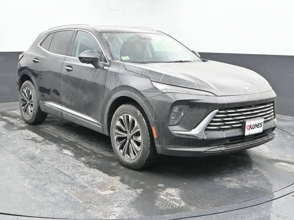 Used 2024 Buick Envision Preferred image 3