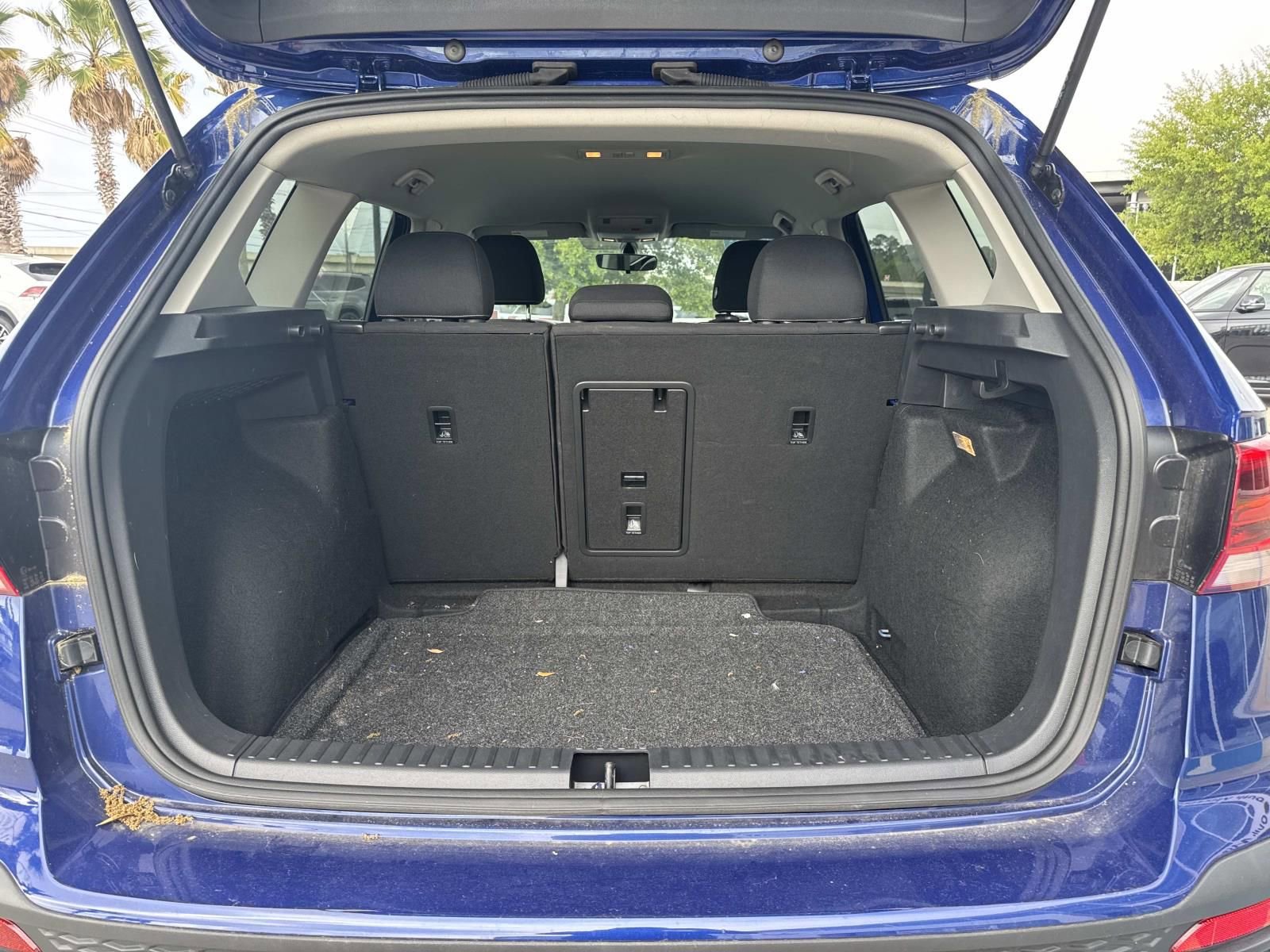 Used 2023 Volkswagen Taos S image 8