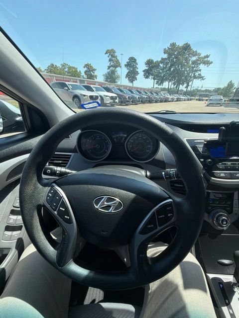 Used 2013 Hyundai Elantra GLS w/ Preferred Pkg FWD image 15