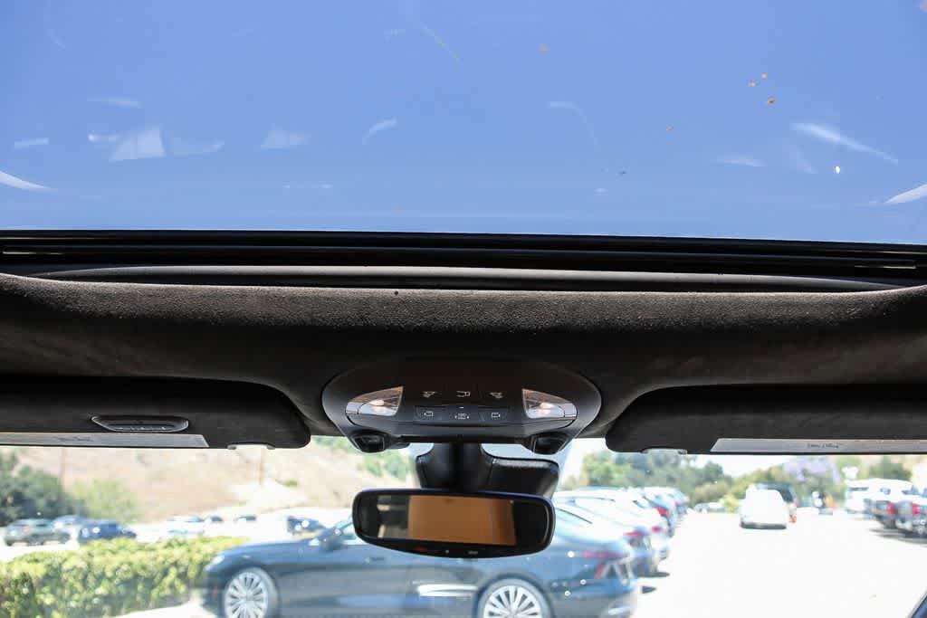 Used 2022 Chrysler Pacifica Pinnacle FWD image 12