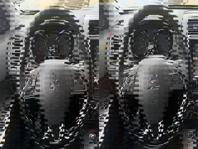 Used 2024 Mitsubishi Outlander Sport SE image 13