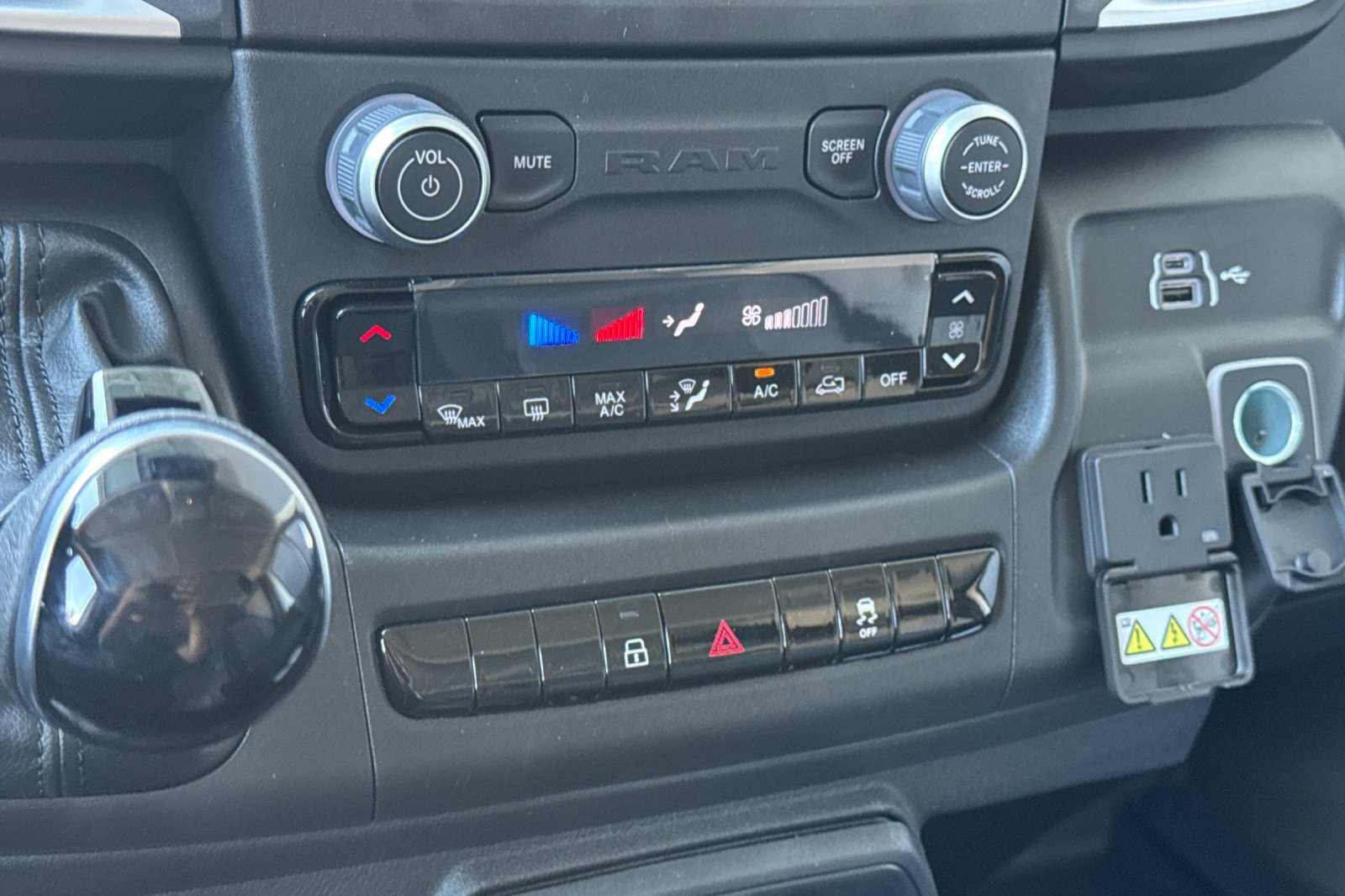 New 2026 RAM ProMaster 1500 w/ Quick Order Package 22G SLT FWD image 18