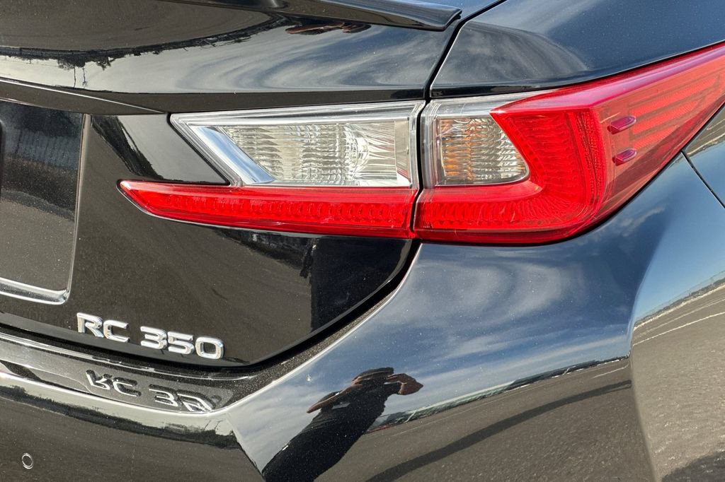 Used 2015 Lexus RC 350 w/ Luxury Package RWD image 26