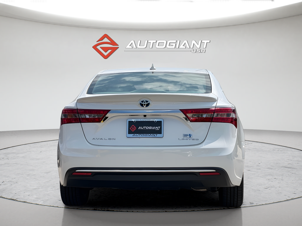 Used 2018 Toyota Avalon Limited w/ Carpet Mat Package FWD image 6
