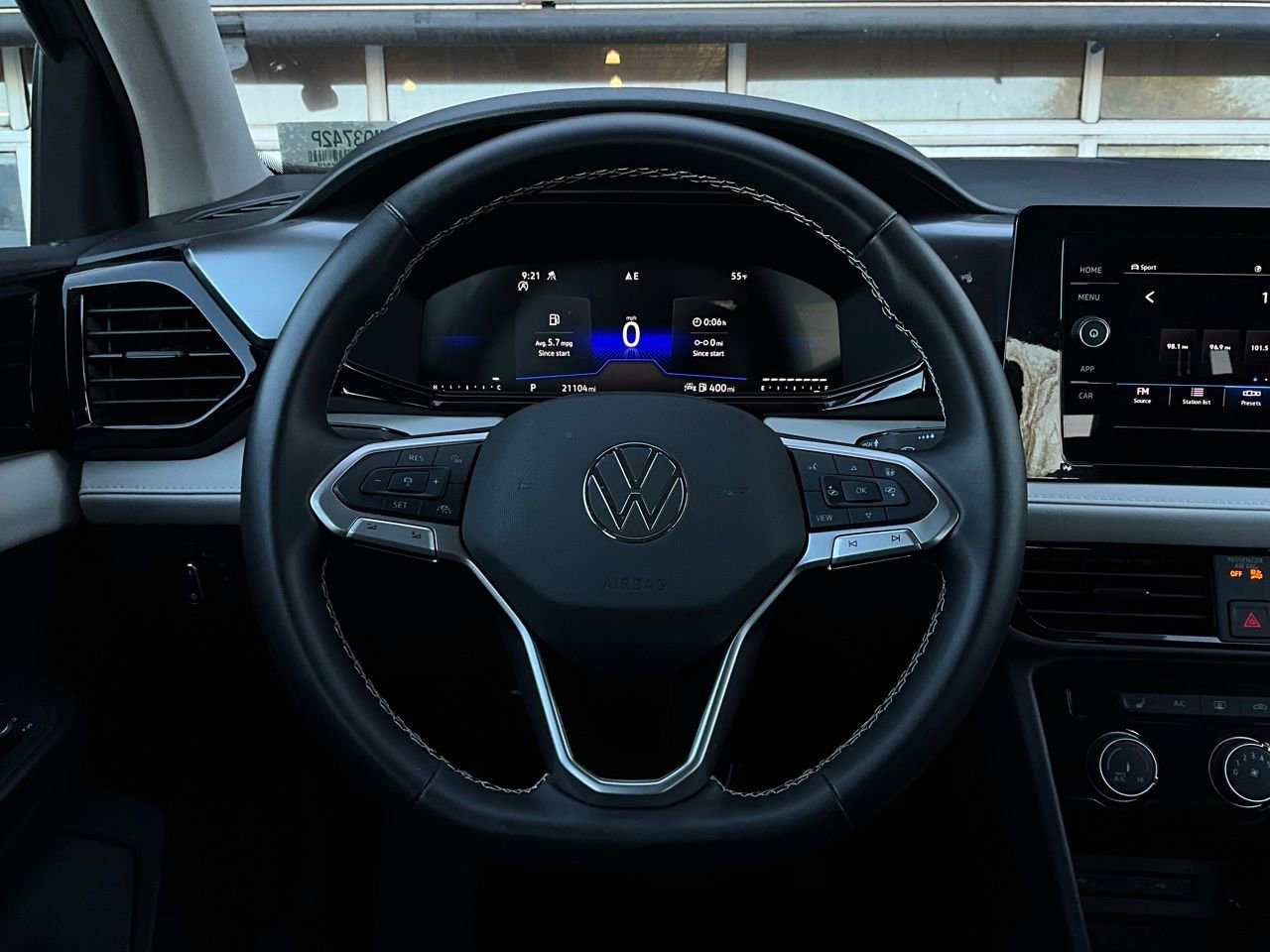 Used 2025 Volkswagen Taos S image 31