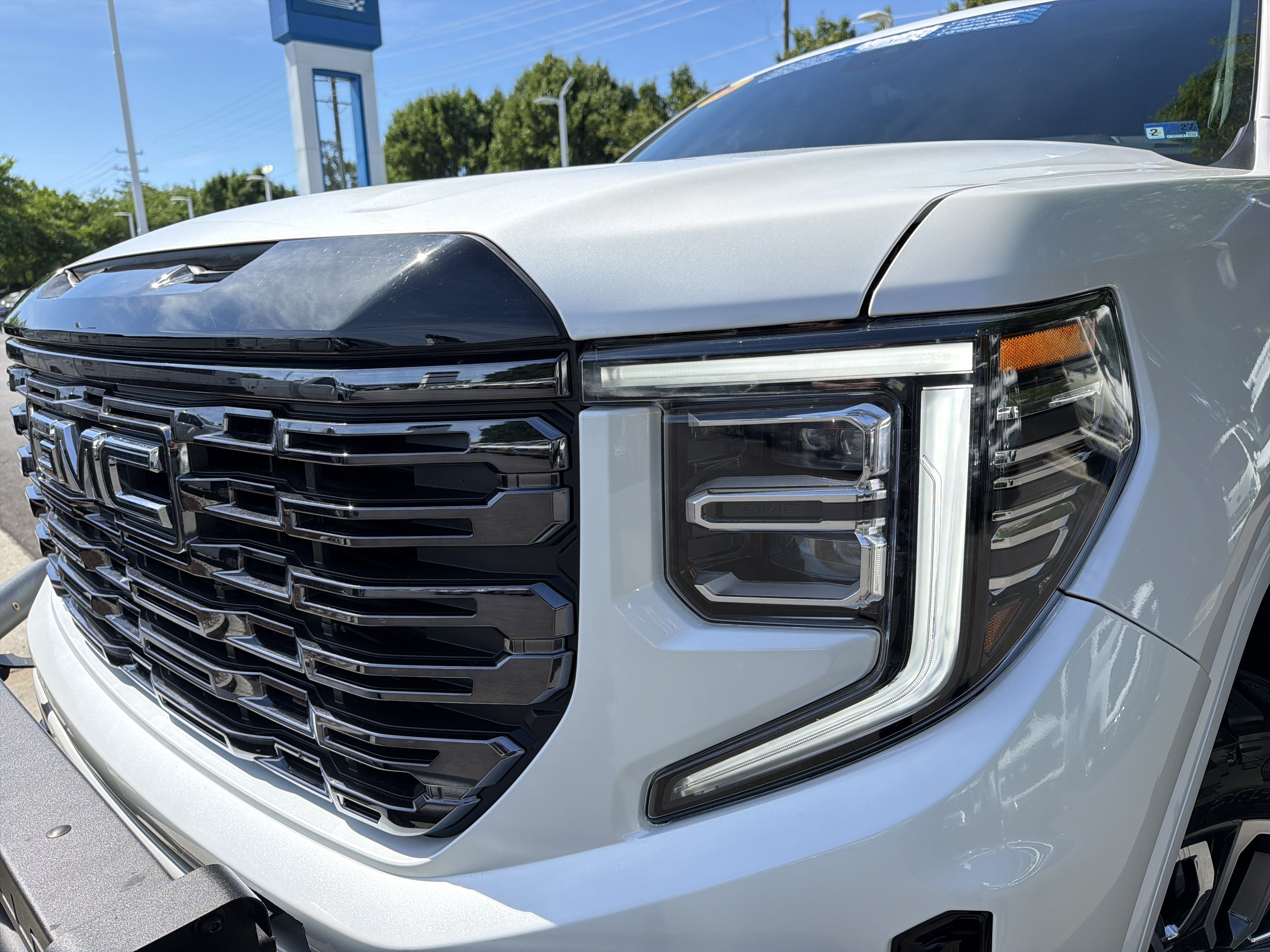 Used 2025 GMC Sierra 1500 Denali Ultimate AWD/4WD image 6