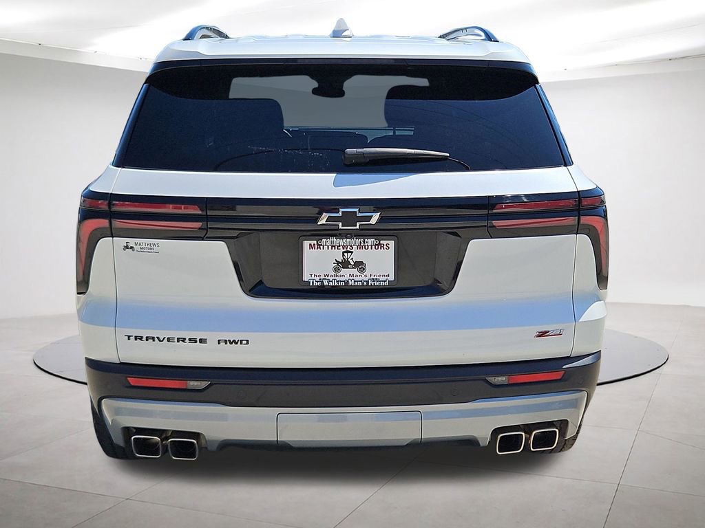 Used 2024 Chevrolet Traverse Z71 AWD/4WD image 6