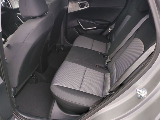 Used 2023 Kia Soul LX image 26