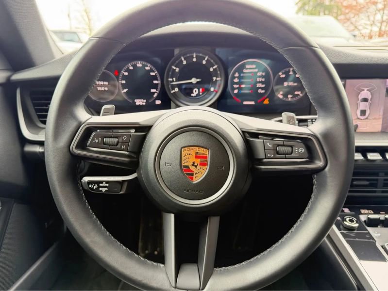 Used 2021 Porsche 911 Carrera image 18