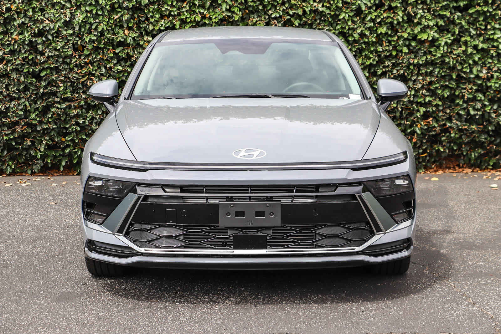 New 2026 Hyundai Sonata SEL FWD image 2