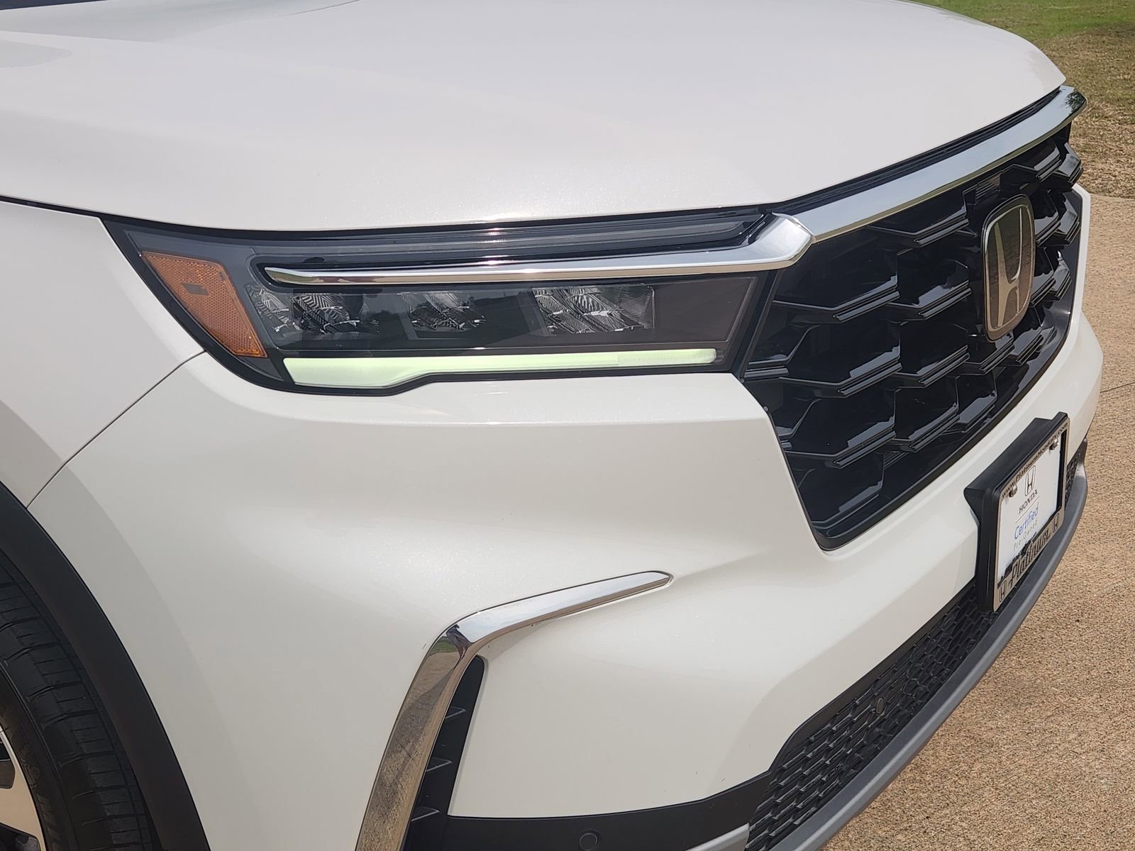 Certified 2023 Honda Pilot Touring image 12