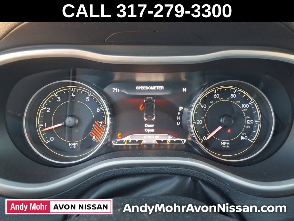 Used 2014 Jeep Cherokee Trailhawk w/ Comfort/Convenience Group AWD/4WD image 22
