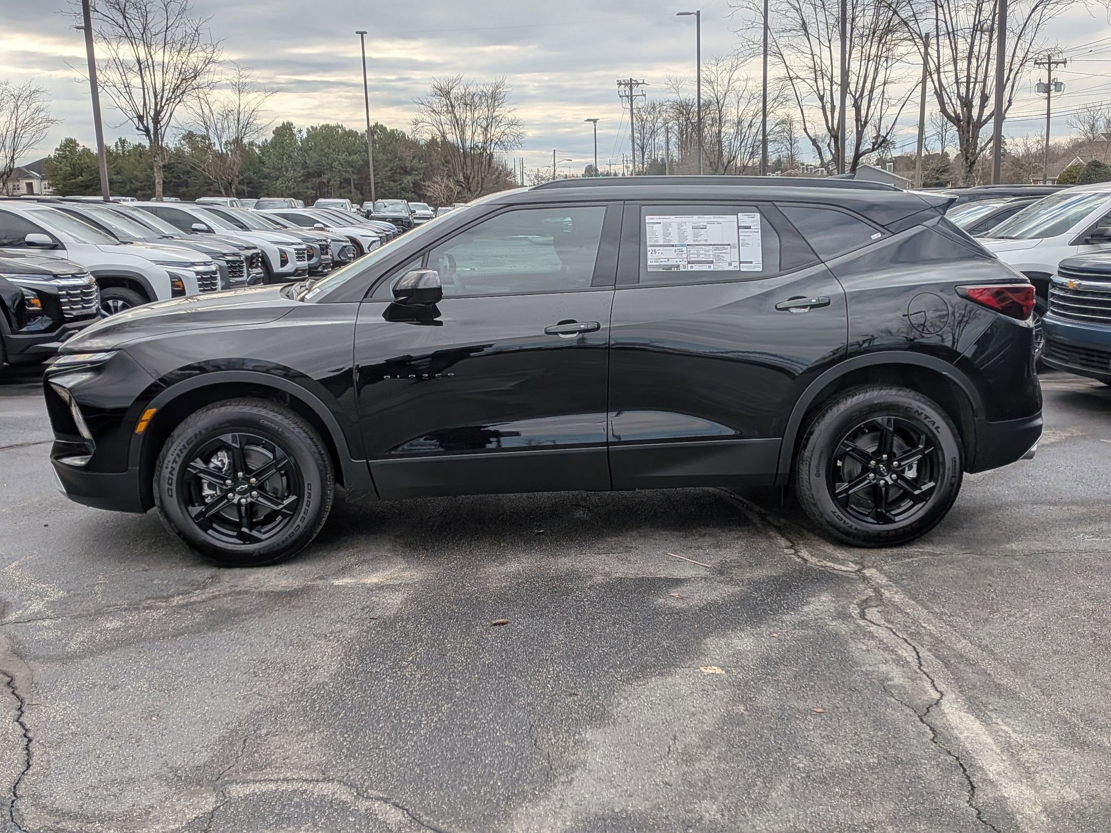 New 2026 Chevrolet Blazer LT w/ Midnight/Sport Edition FWD image 5