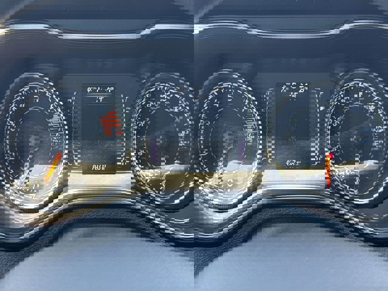 Used 2019 Jeep Cherokee Latitude w/ Popular Appearance Group image 24