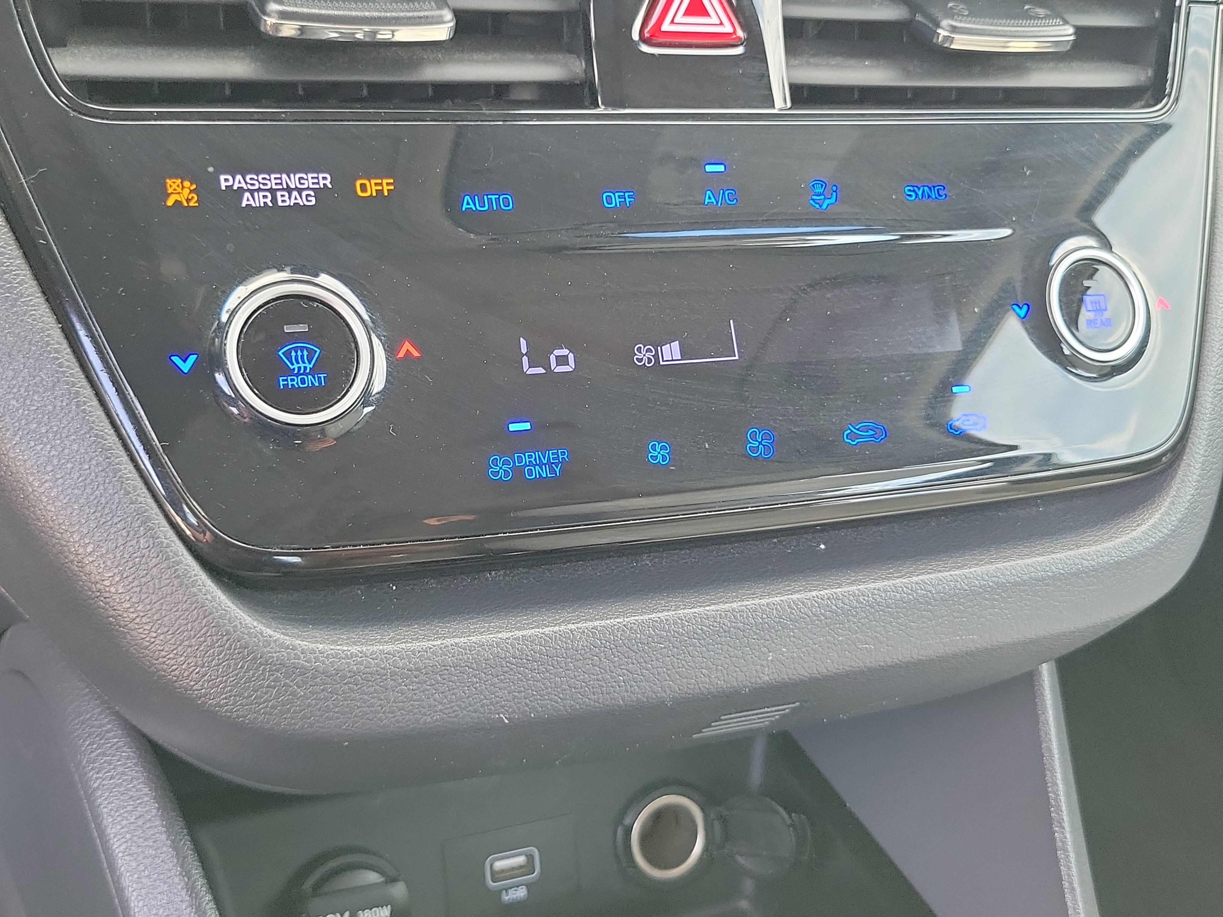 Used 2022 Hyundai Ioniq SE FWD image 15