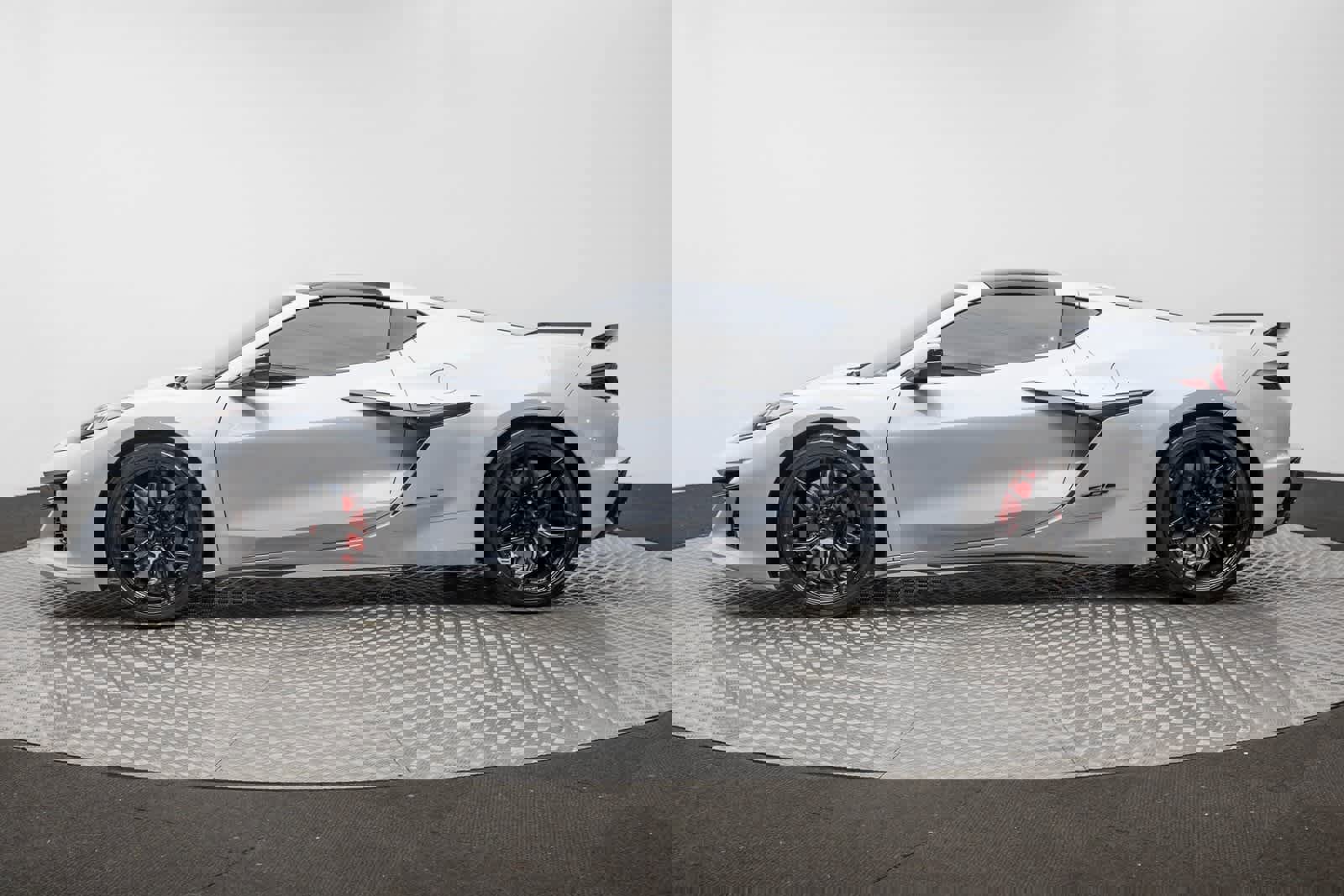 Used 2023 Chevrolet Corvette Z06 w/ Engine Appearance Package image 3