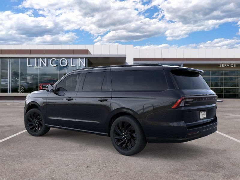 New 2026 Lincoln Navigator L Reserve w/ Jet Appearance Package AWD/4WD image 4