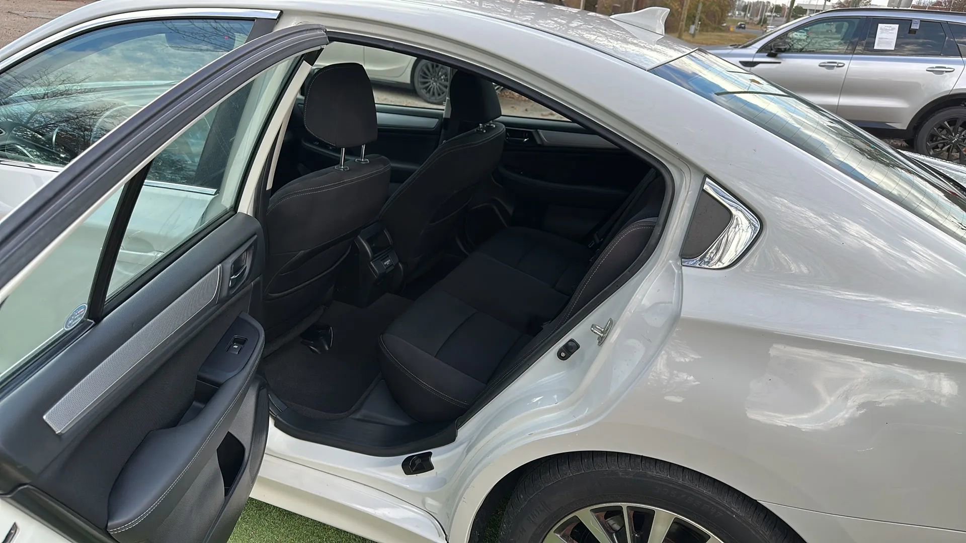 Used 2018 Subaru Legacy 2.5i Premium image 18