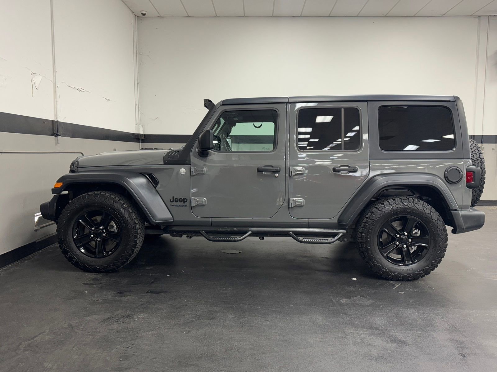 Used 2019 Jeep Wrangler Unlimited Sport AWD/4WD image 9