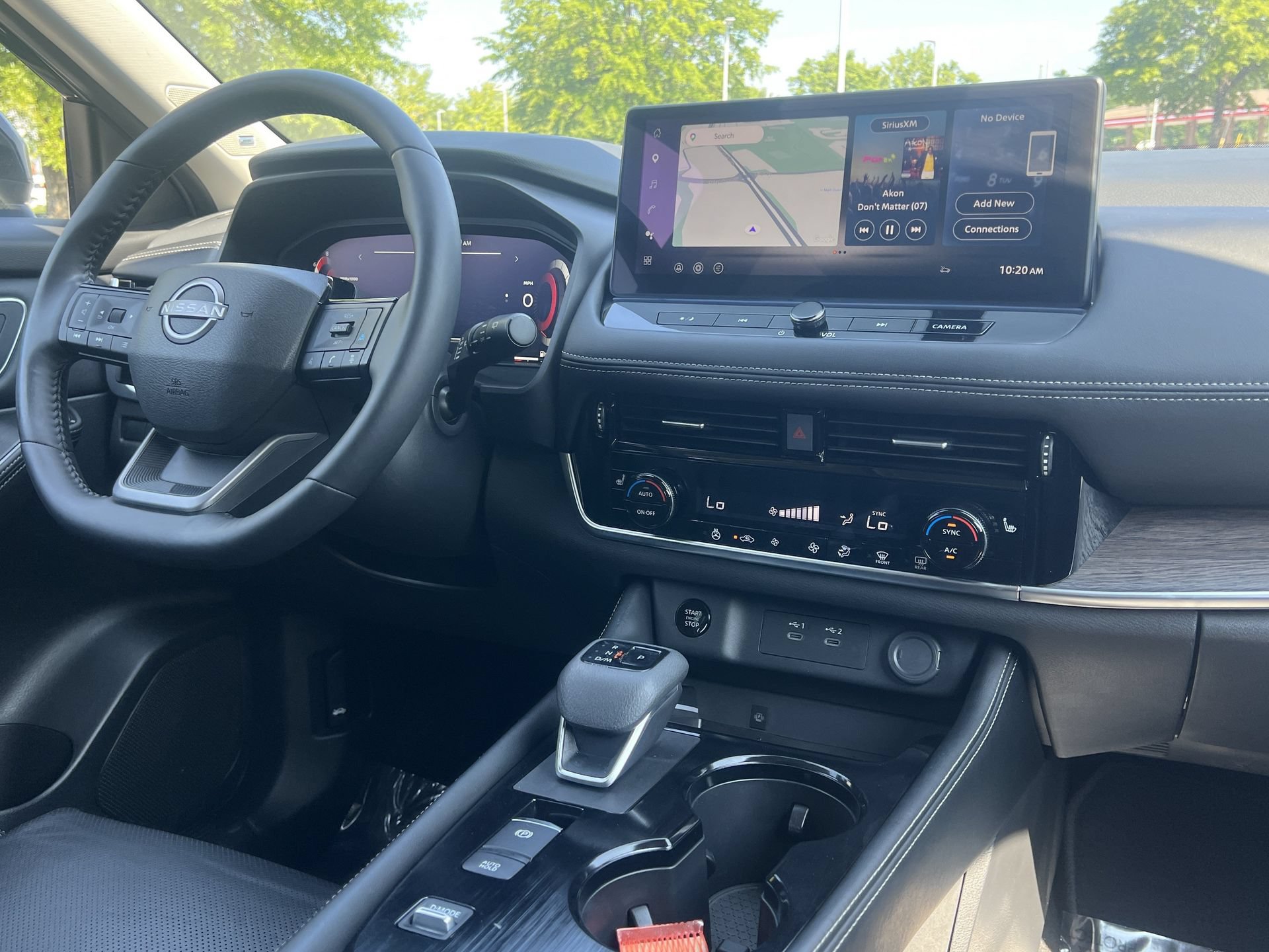 Certified 2025 Nissan Rogue Platinum FWD image 4