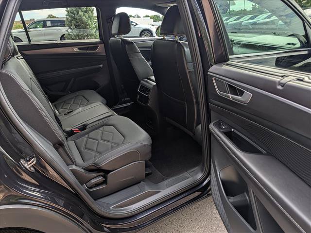 Used 2024 Volkswagen Atlas Cross Sport SE AWD/4WD image 15
