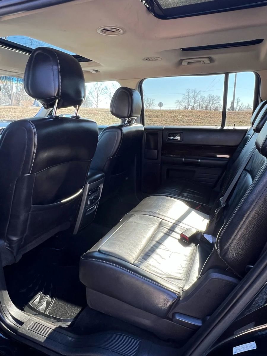 Used 2011 Ford Flex SEL w/ Rapid Spec Order Code image 9
