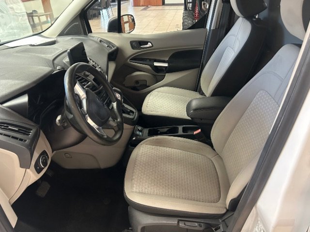 Used 2020 Ford Transit Connect XLT image 6