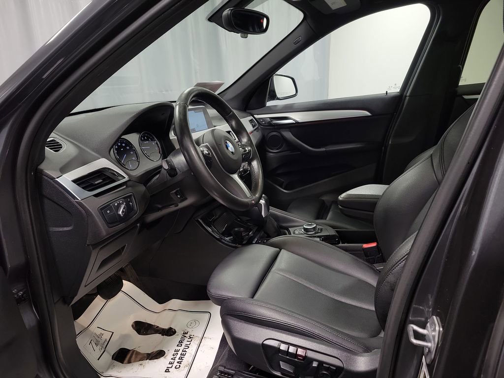 Used 2018 BMW X1 xDrive28i w/ M Sport Package image 13