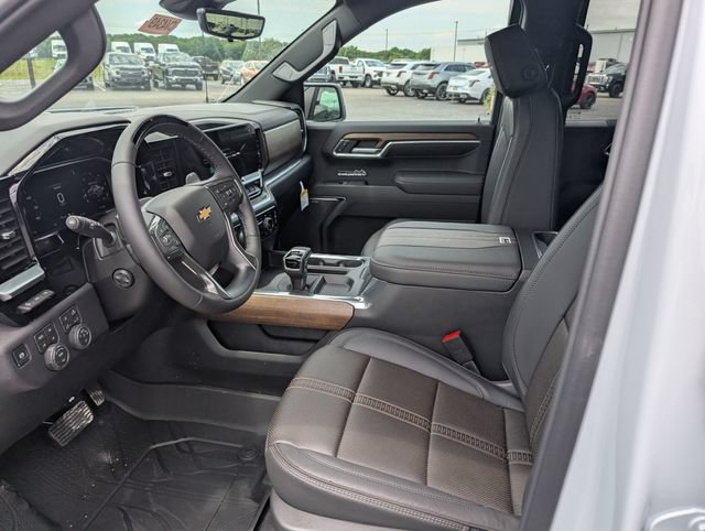 New 2026 Chevrolet Silverado 1500 High Country AWD/4WD image 15