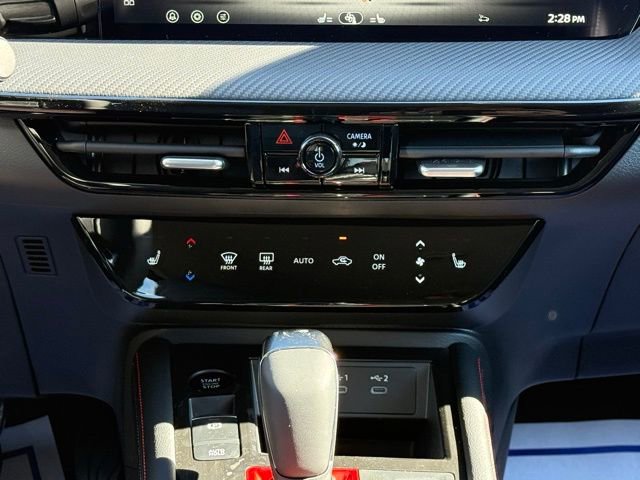 New 2026 Nissan Kicks SR w/ Cold Weather Package AWD/4WD image 25