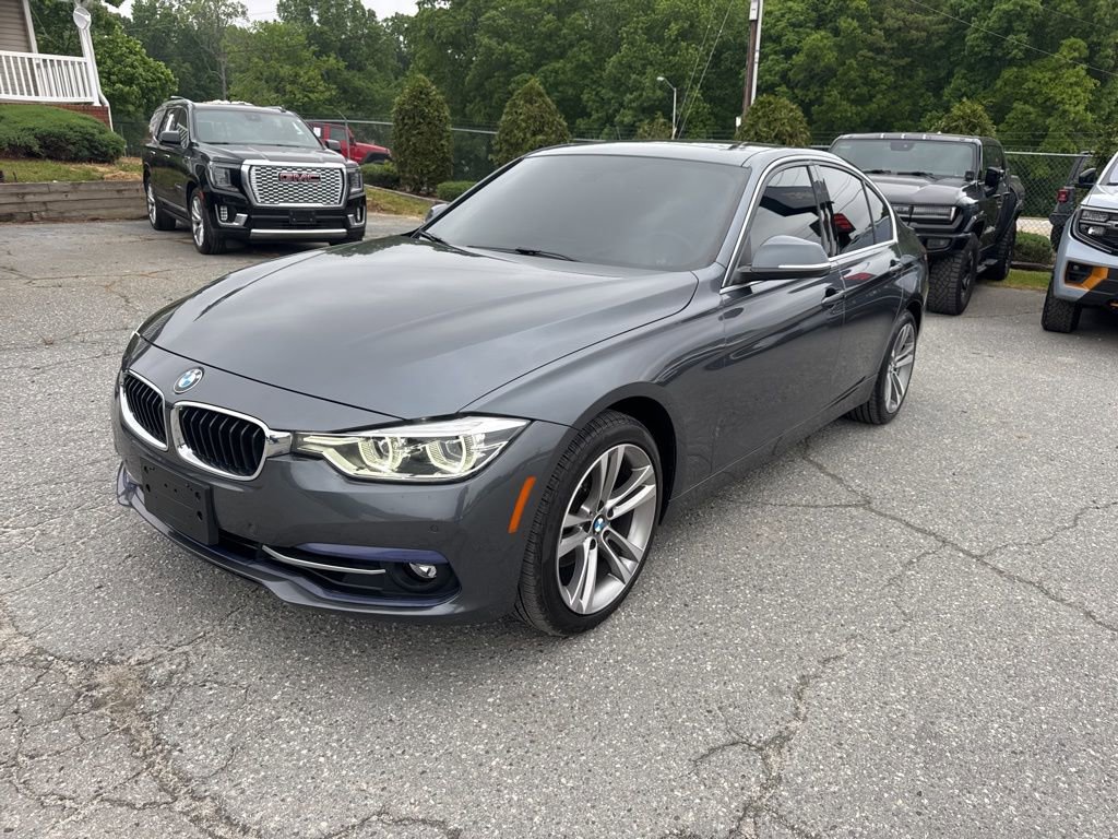 Used 2018 BMW 330i xDrive Sedan w/ Convenience Package AWD/4WD image 1