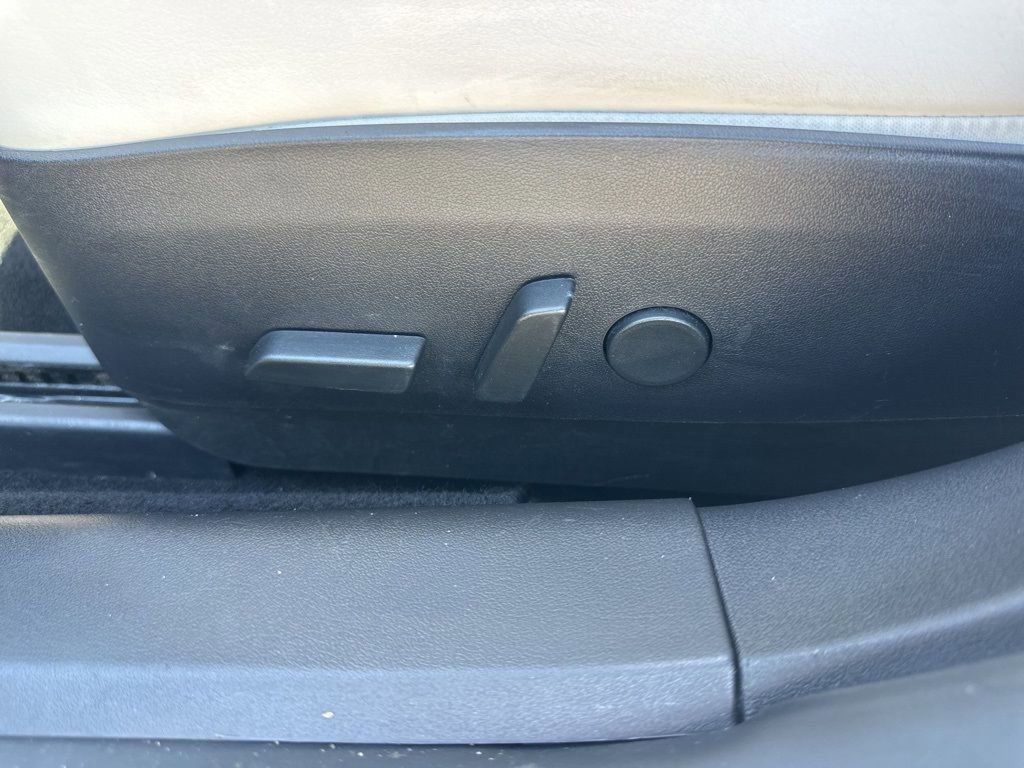 Used 2020 Tesla Model 3 Standard Range Plus image 10