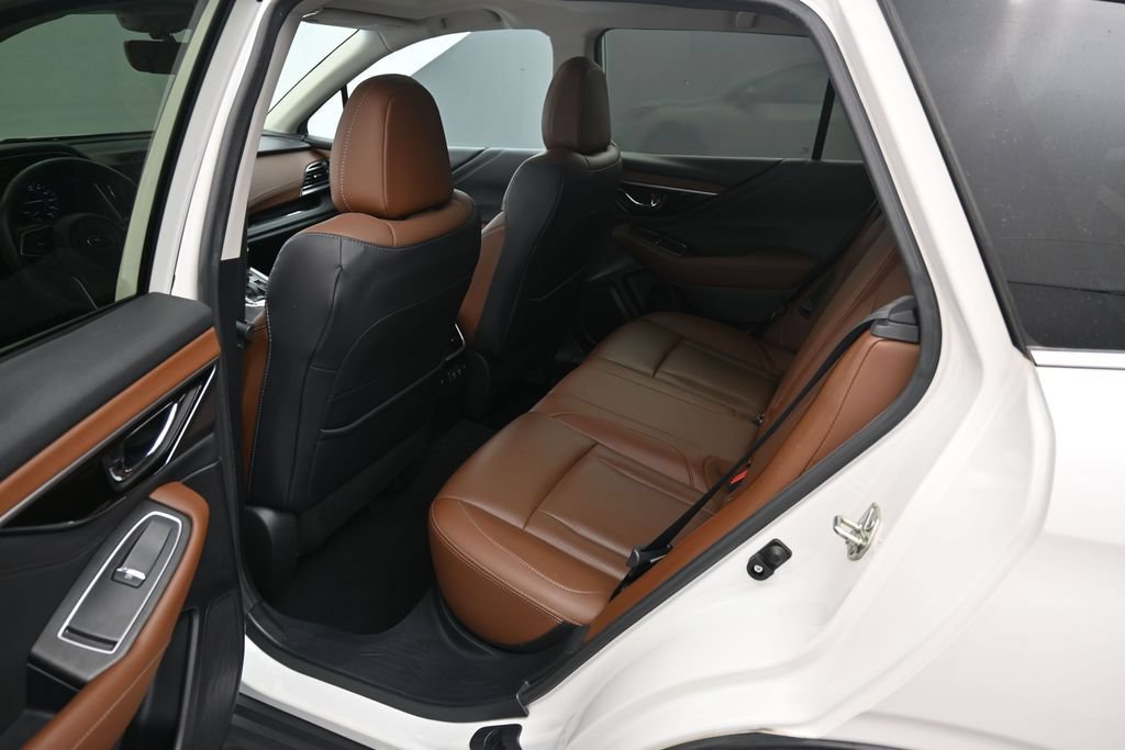 Used 2020 Subaru Outback Touring w/ Popular Package #2 AWD/4WD image 17