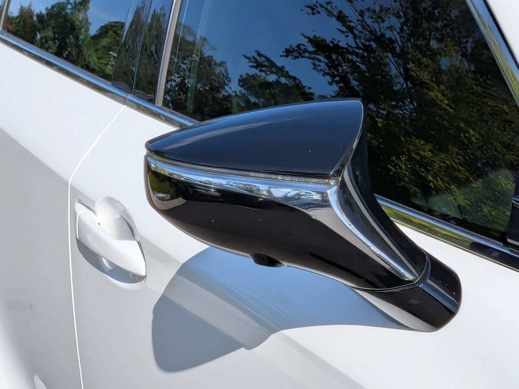 Used 2021 Lexus IS 350 F Sport w/ Dynamic Handling Package RWD image 12