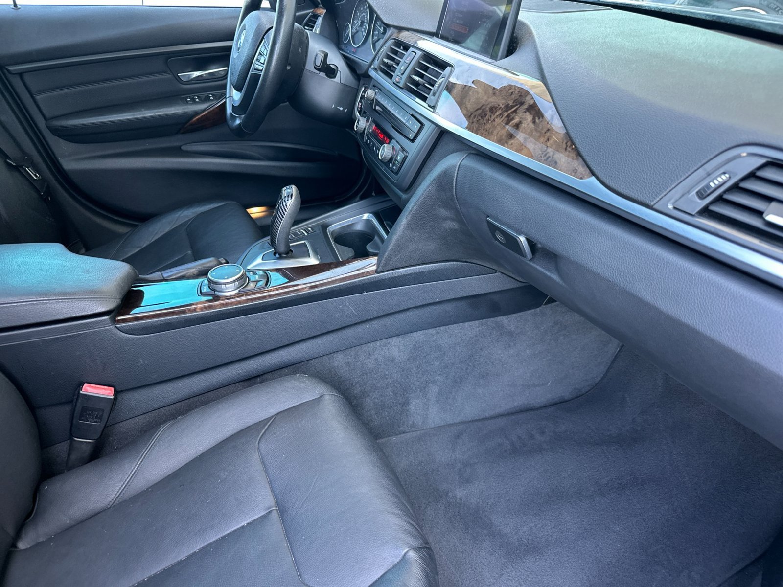 Used 2015 BMW 328i Sedan RWD image 14