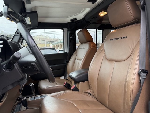 Used 2018 Jeep Wrangler Unlimited Rubicon w/ Connectivity Group image 18