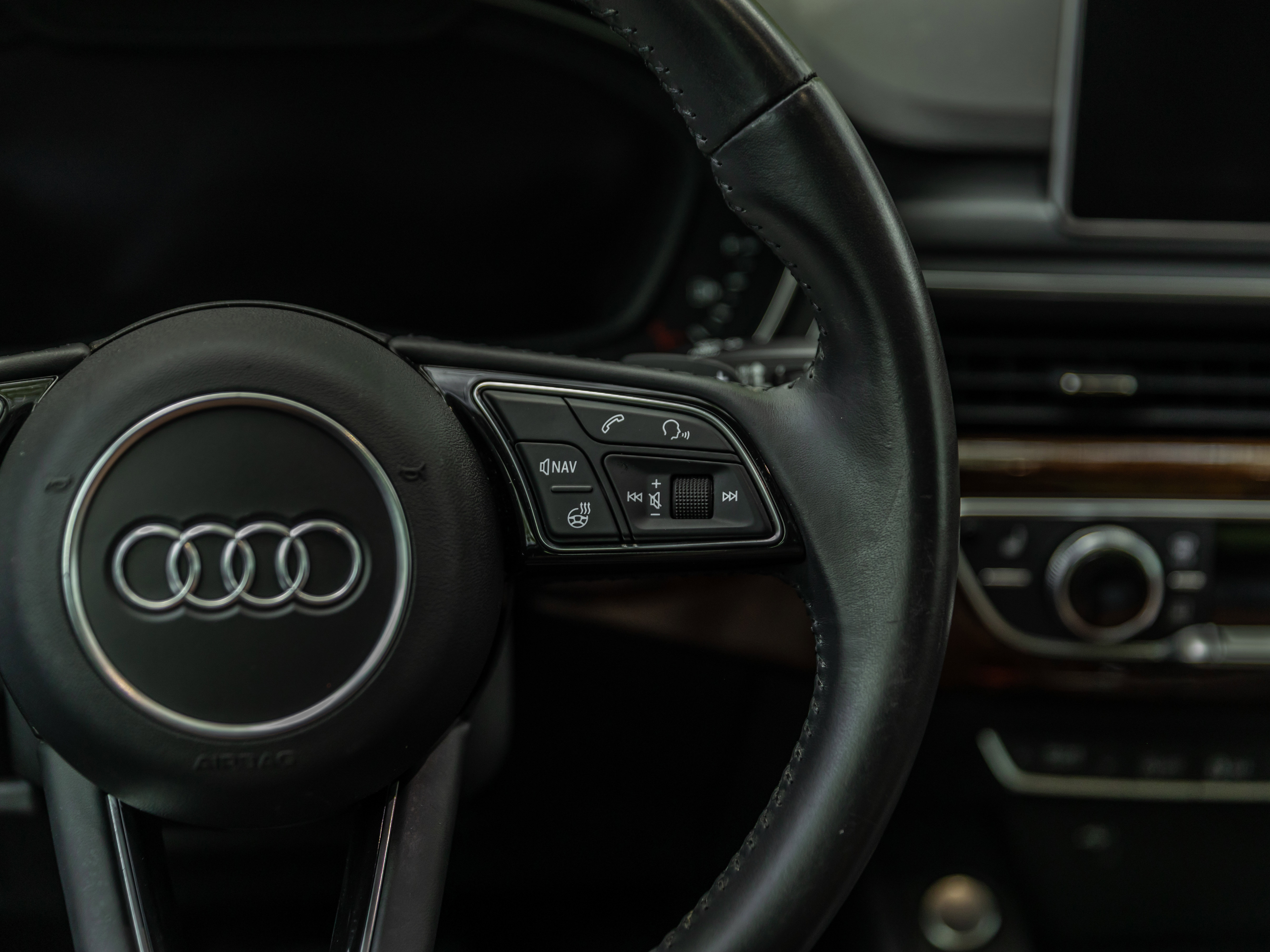 Used 2019 Audi A4 2.0T Premium Plus w/ Premium Plus Package image 9