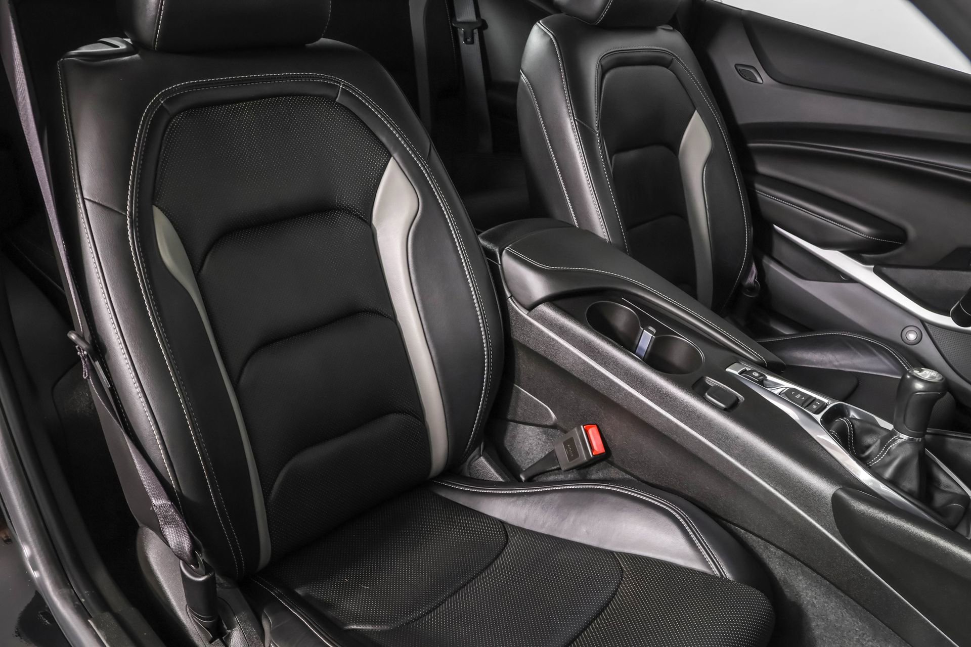 Used 2017 Chevrolet Camaro LT image 41