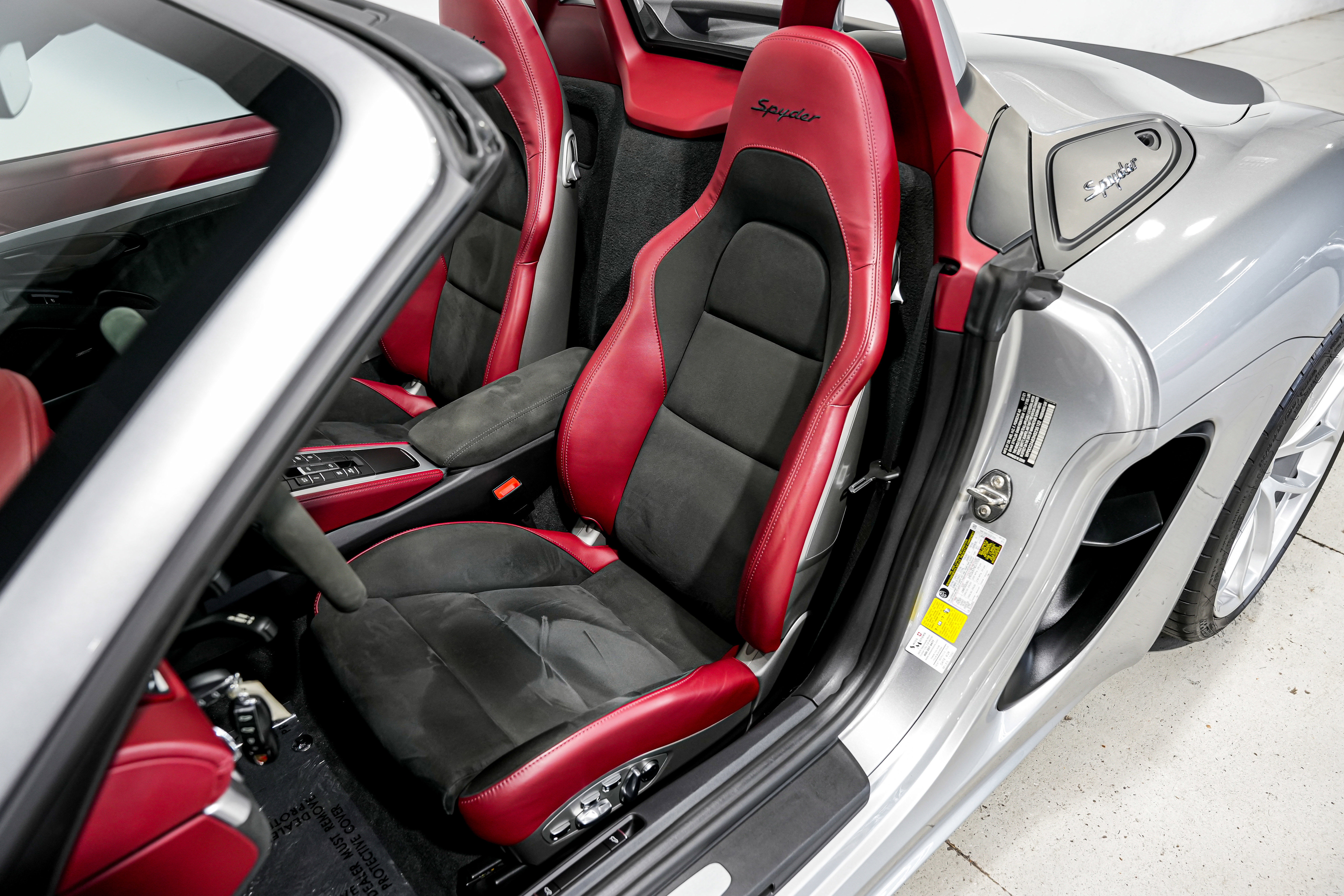 Used 2022 Porsche 718 Boxster Spyder image 20