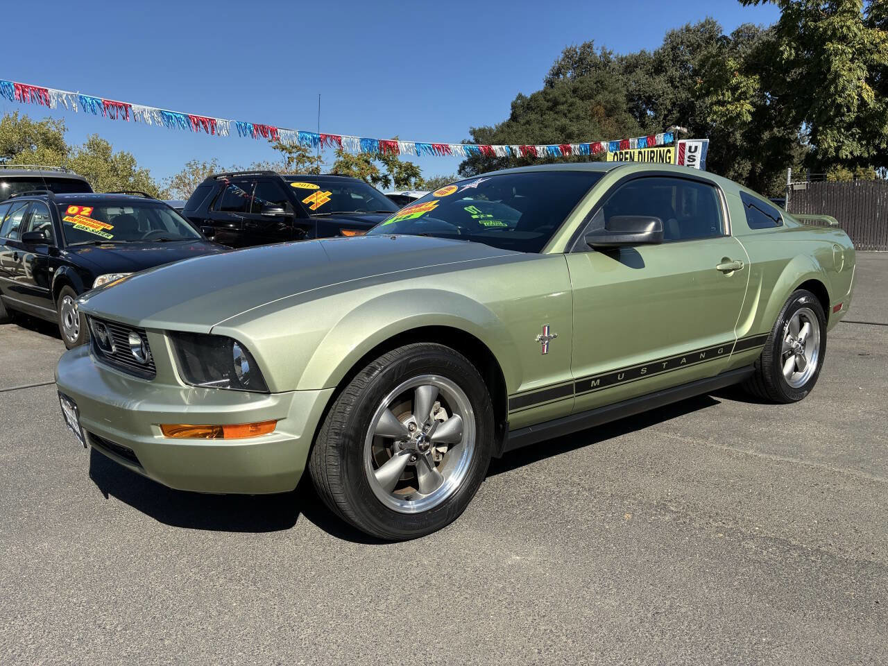 Used 2006 Ford Mustang Premium image 1