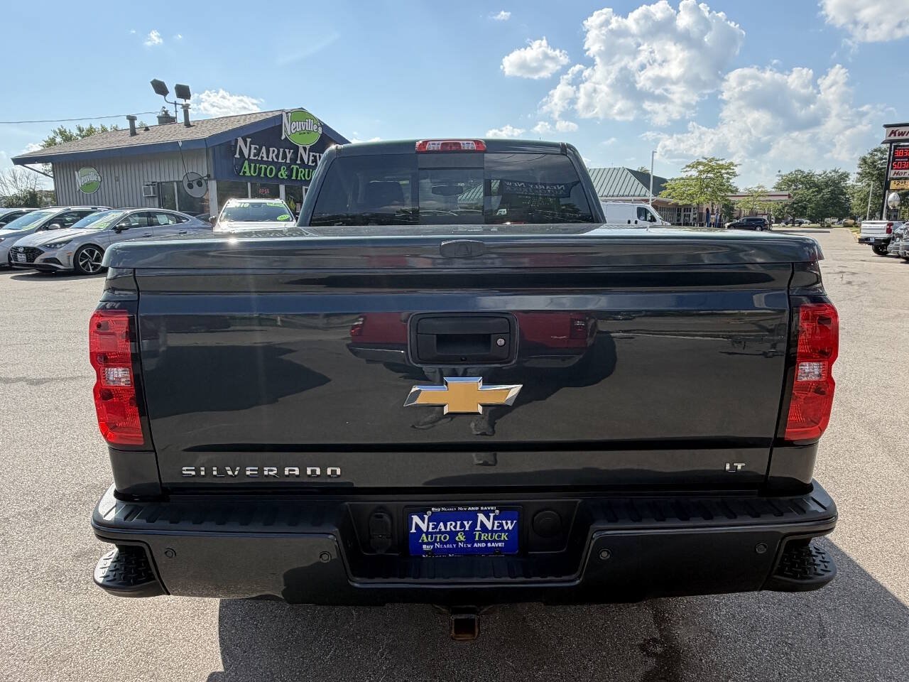 Used 2018 Chevrolet Silverado 1500 LT w/ All Star Edition AWD/4WD image 6