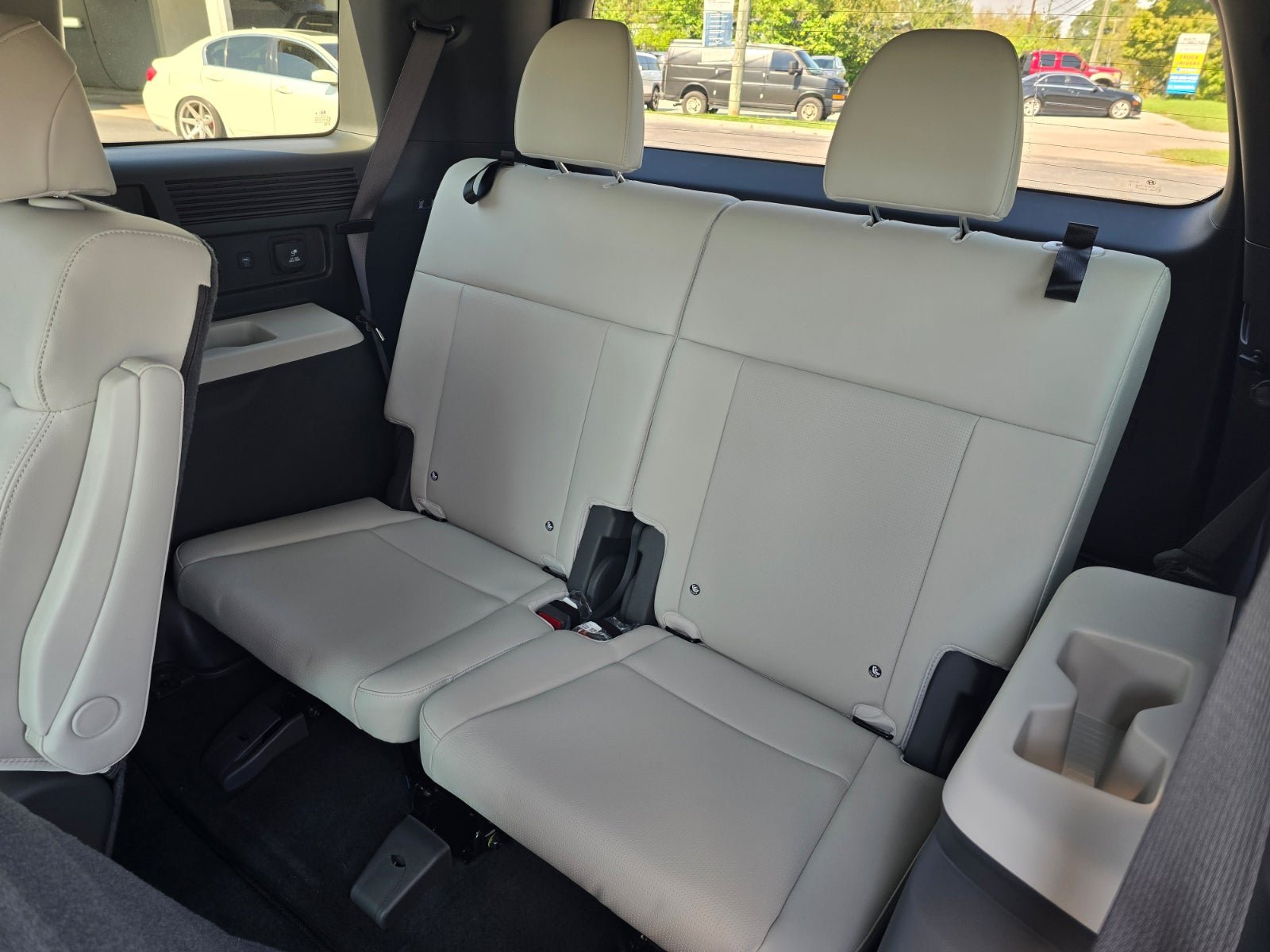 New 2027 Hyundai Santa Fe Limited AWD/4WD image 10
