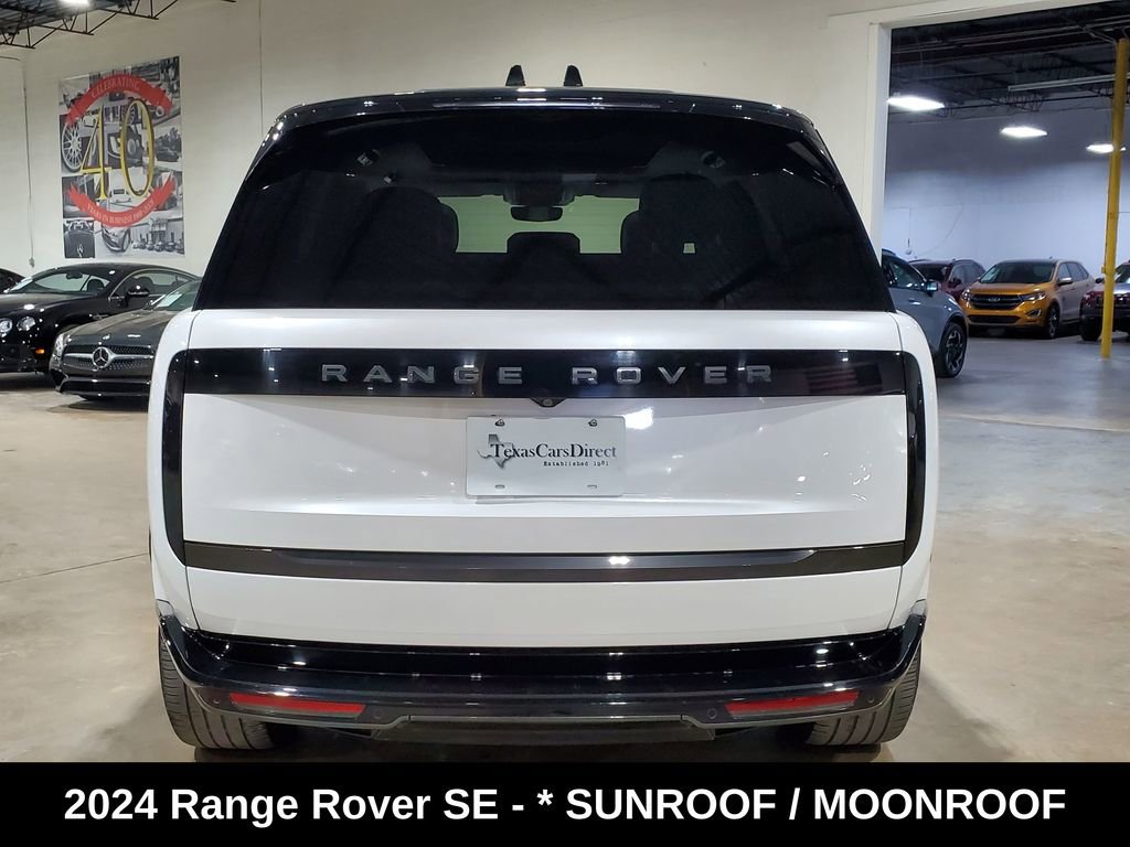 Used 2024 Land Rover Range Rover SE AWD/4WD image 11