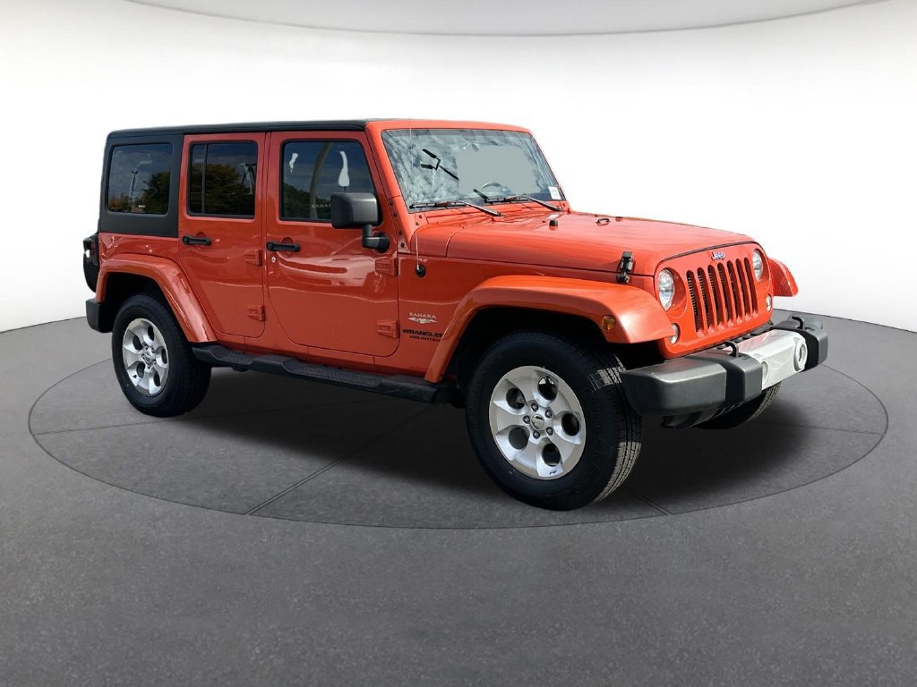 Used 2015 Jeep Wrangler Unlimited Sahara w/ Connectivity Group AWD/4WD image 8